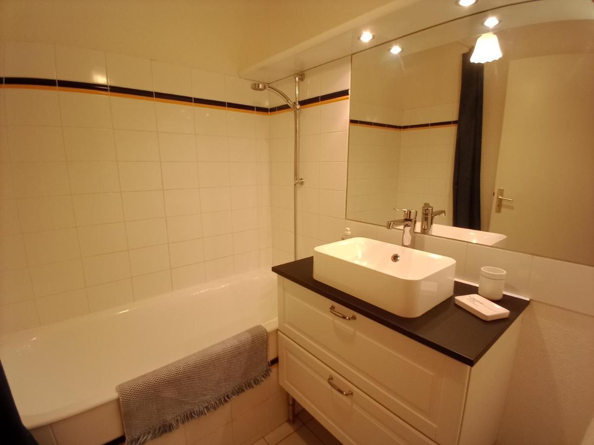 Duplex Les Pieds Dans L' Eau Apartment Jullouville-les-Pins Ngoại thất bức ảnh